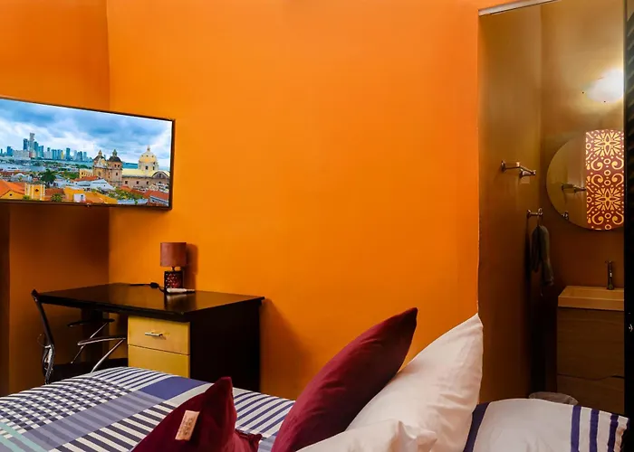 Seven Nights Hostel CartagenaHostal